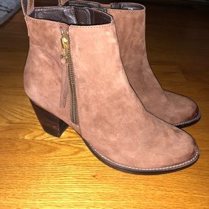 Steve Madden Wantagh Cognac Leather Ankle Boots
